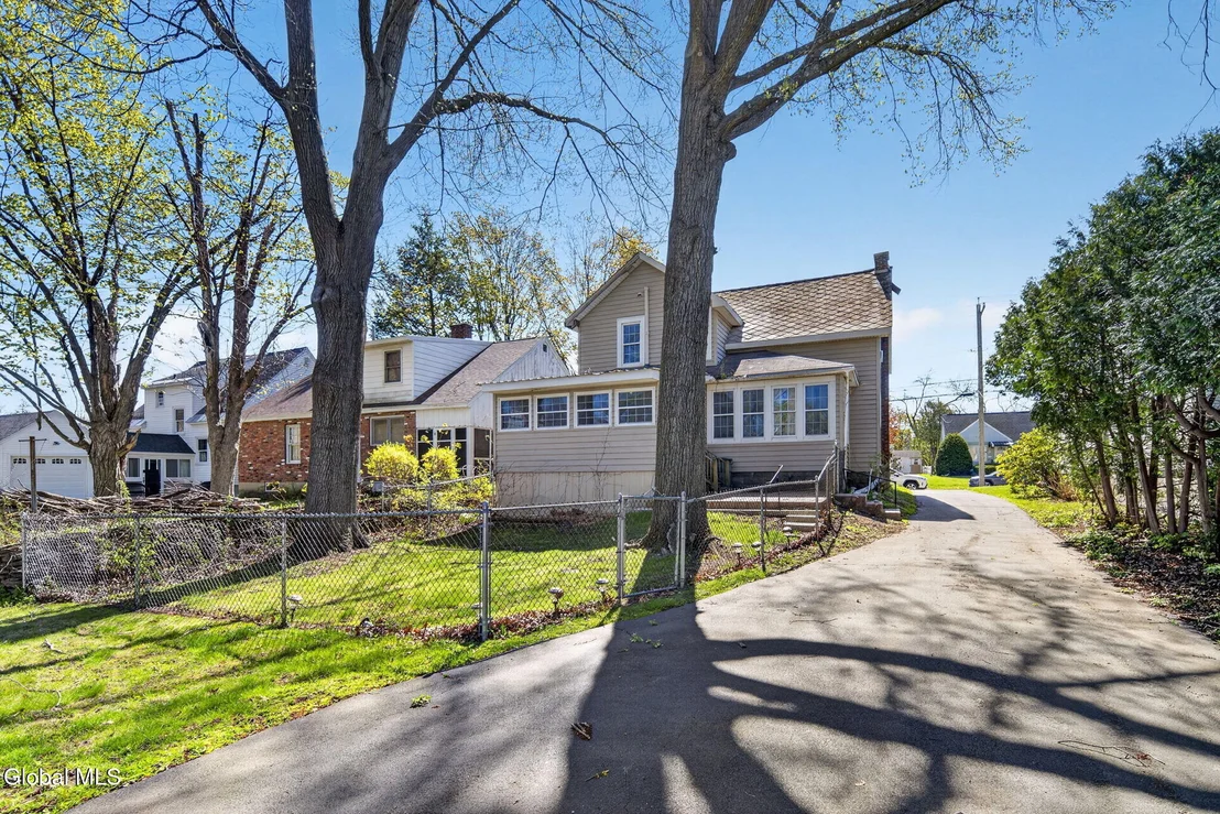 Photo of 1125 Mc Clellan Street