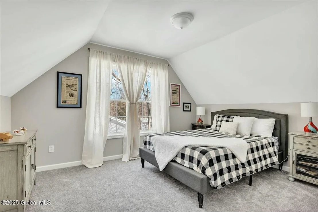 Photo of 9 Lynn Drive