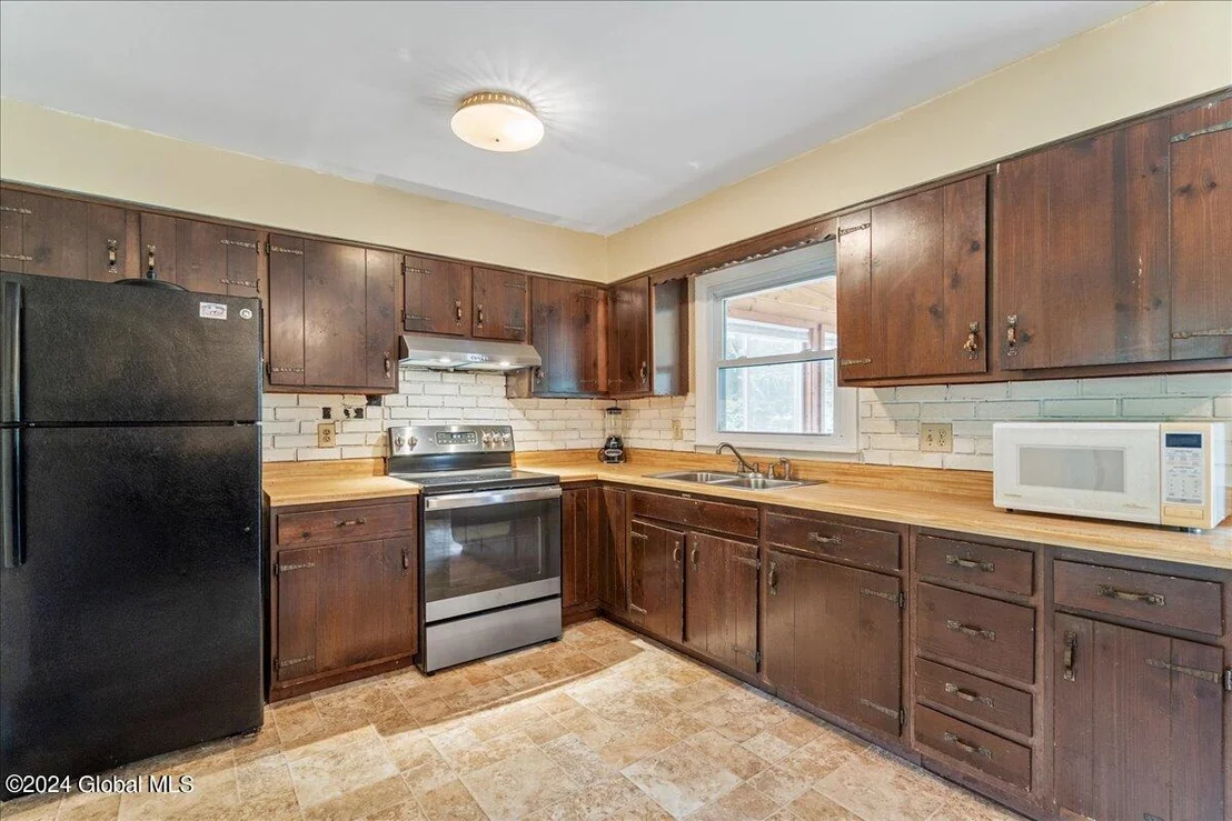 Photo of 38 Cook Circle