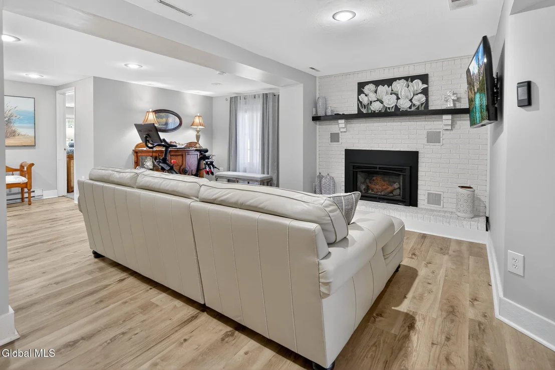 Photo of 1037 Timothy Lane