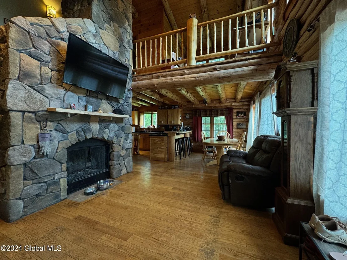 Photo of 75 Forest Way