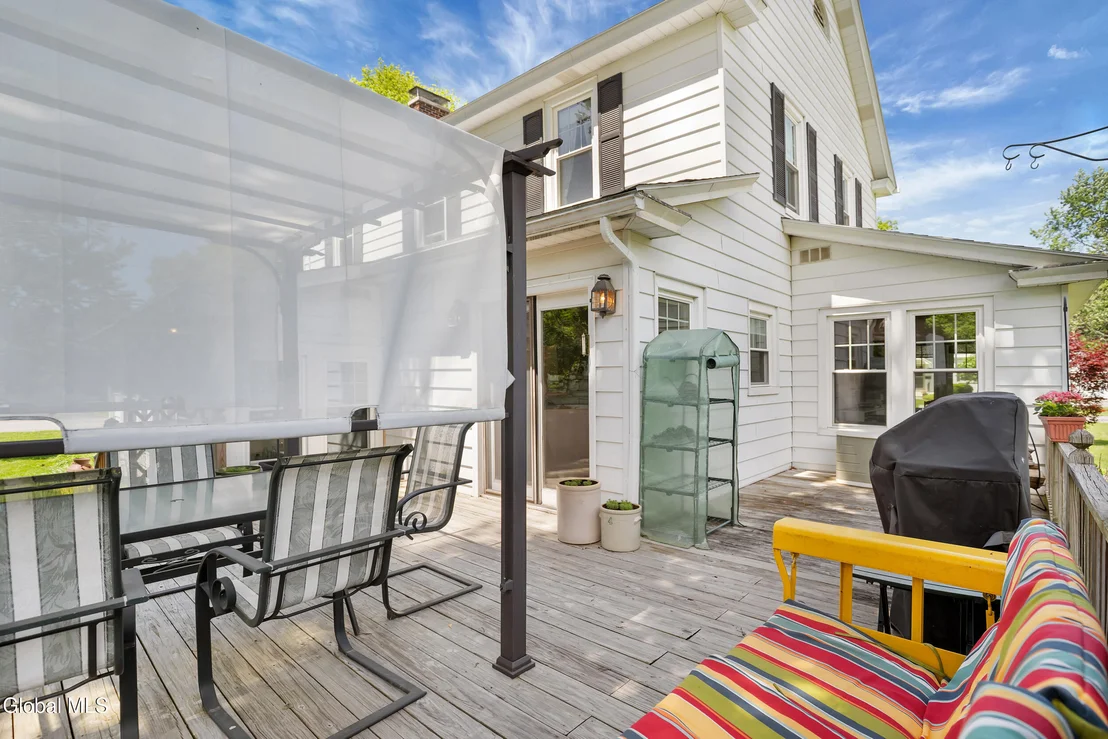 Photo of 723 Sanders Avenue