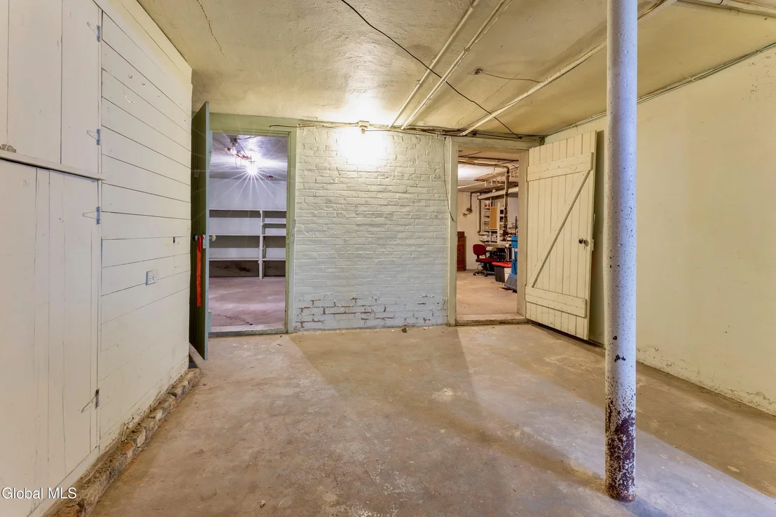 Photo of 6 Morris Avenue