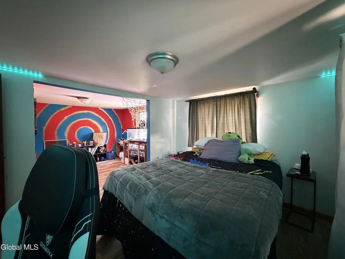 Photo of 24 Lakeview Avenue