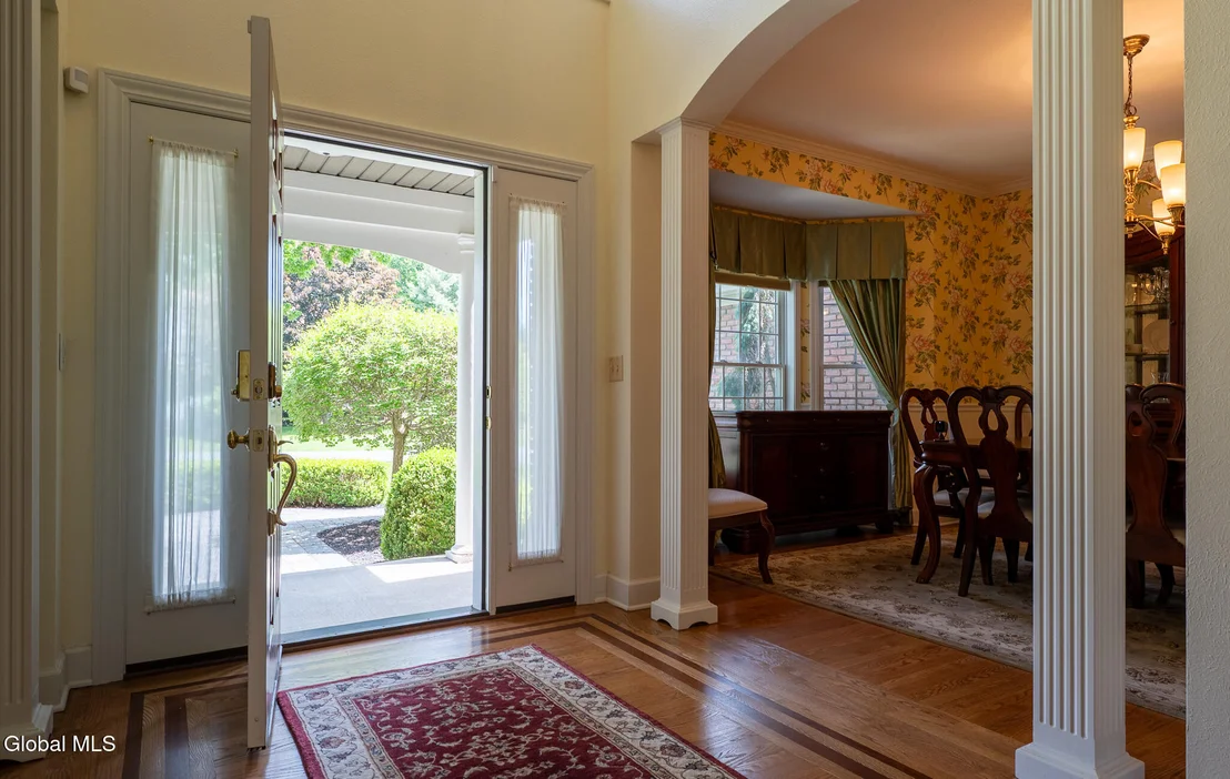 Photo of 10 Whitestone Way