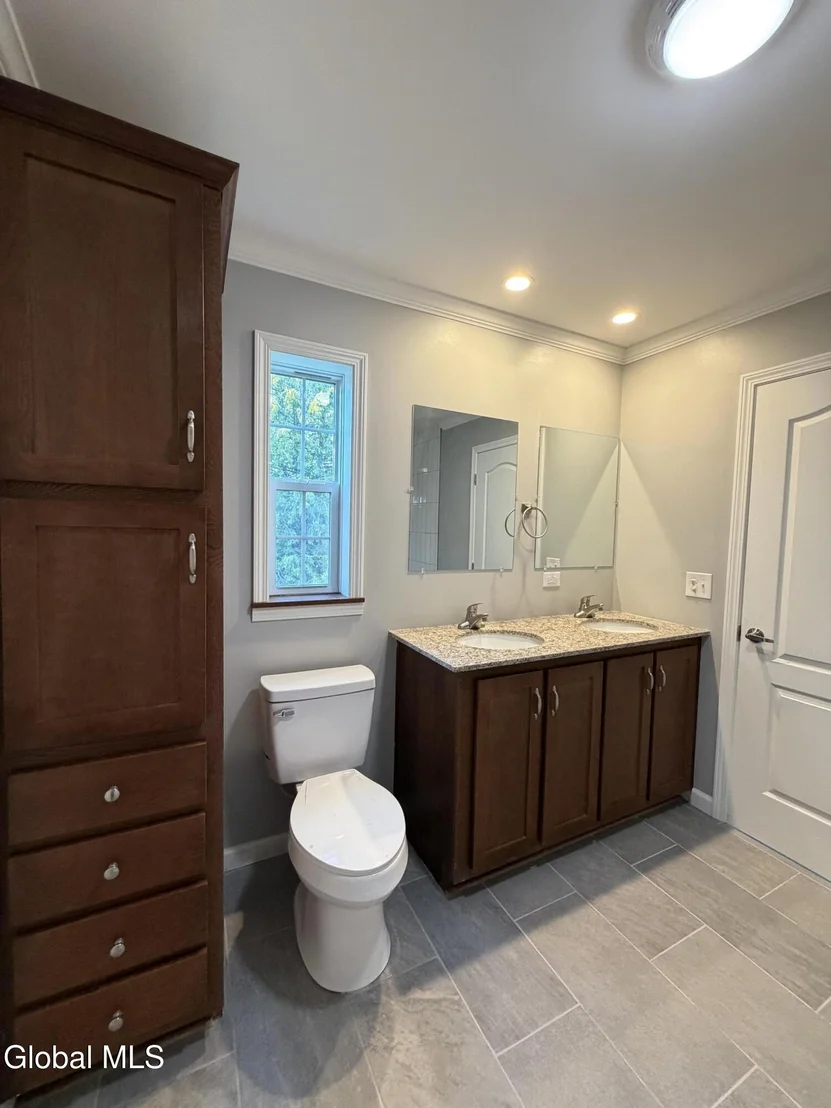 Photo of 56 Outlet Drive