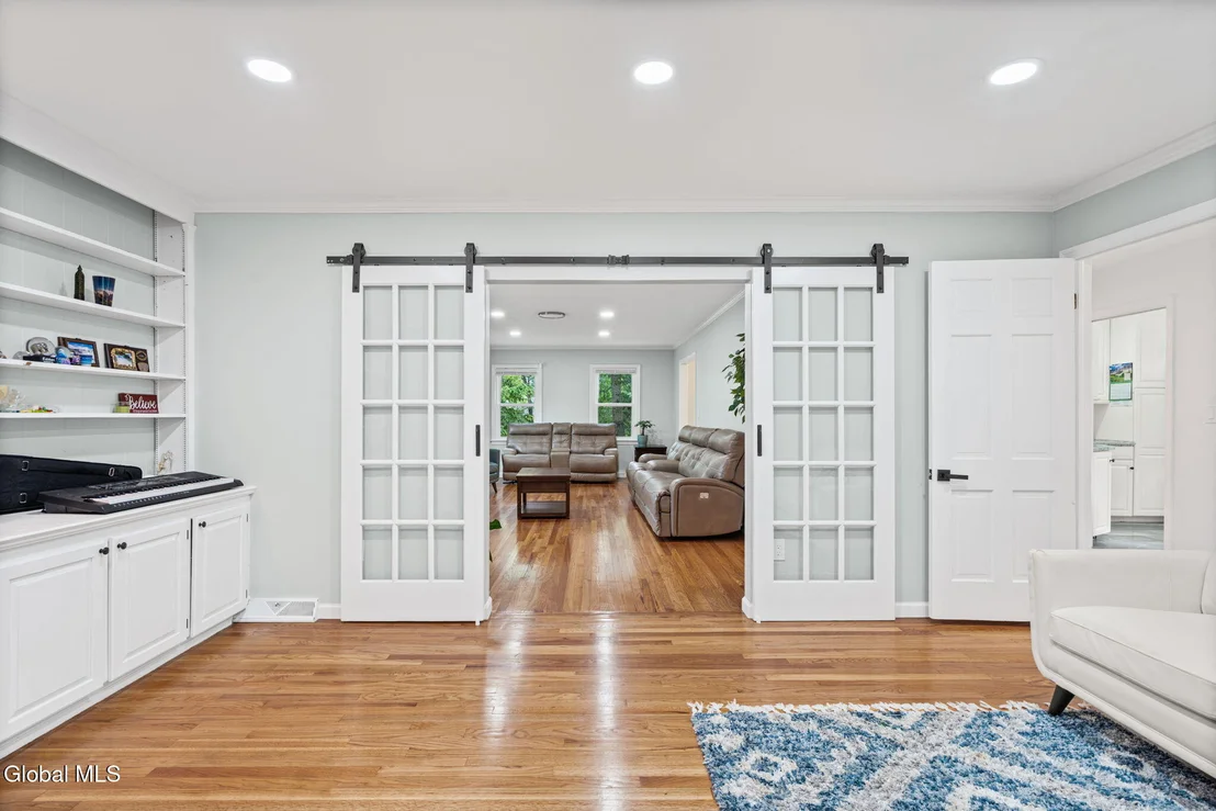 Photo of 2279 Pine Ridge Road