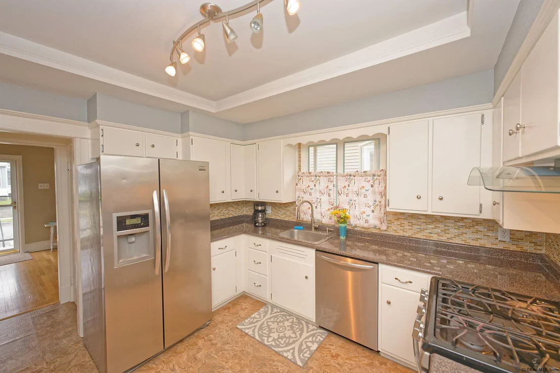 Photo of 115 1ST Street