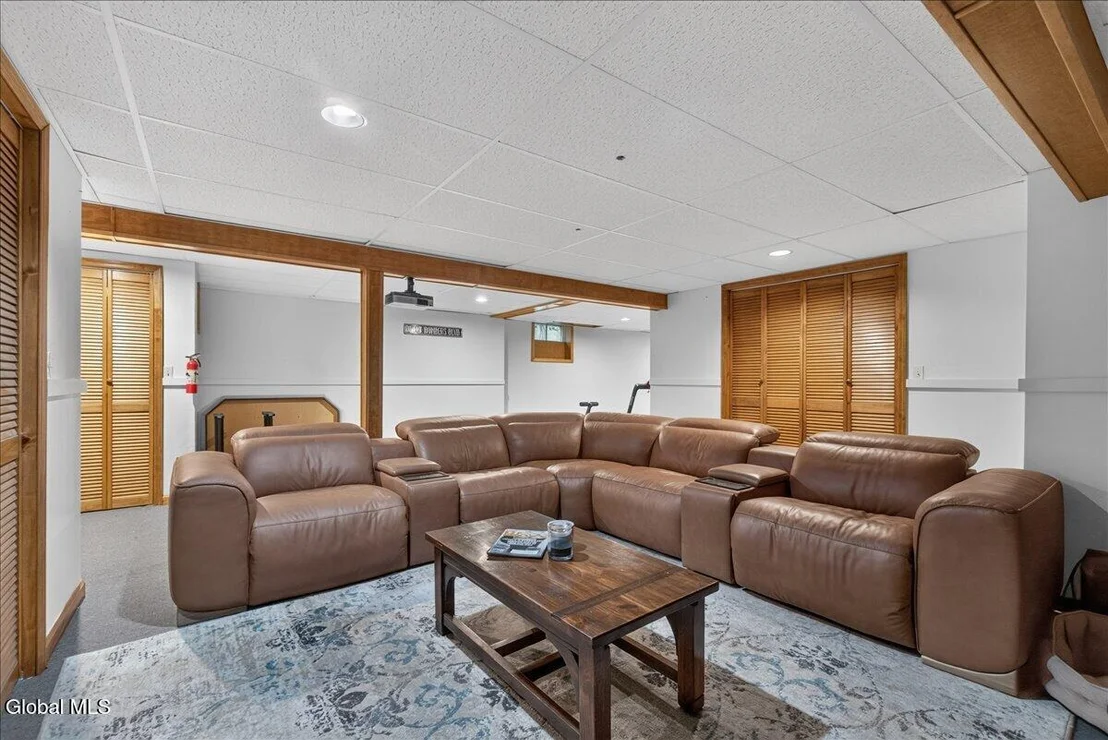 Photo of 8 Cypress Pt