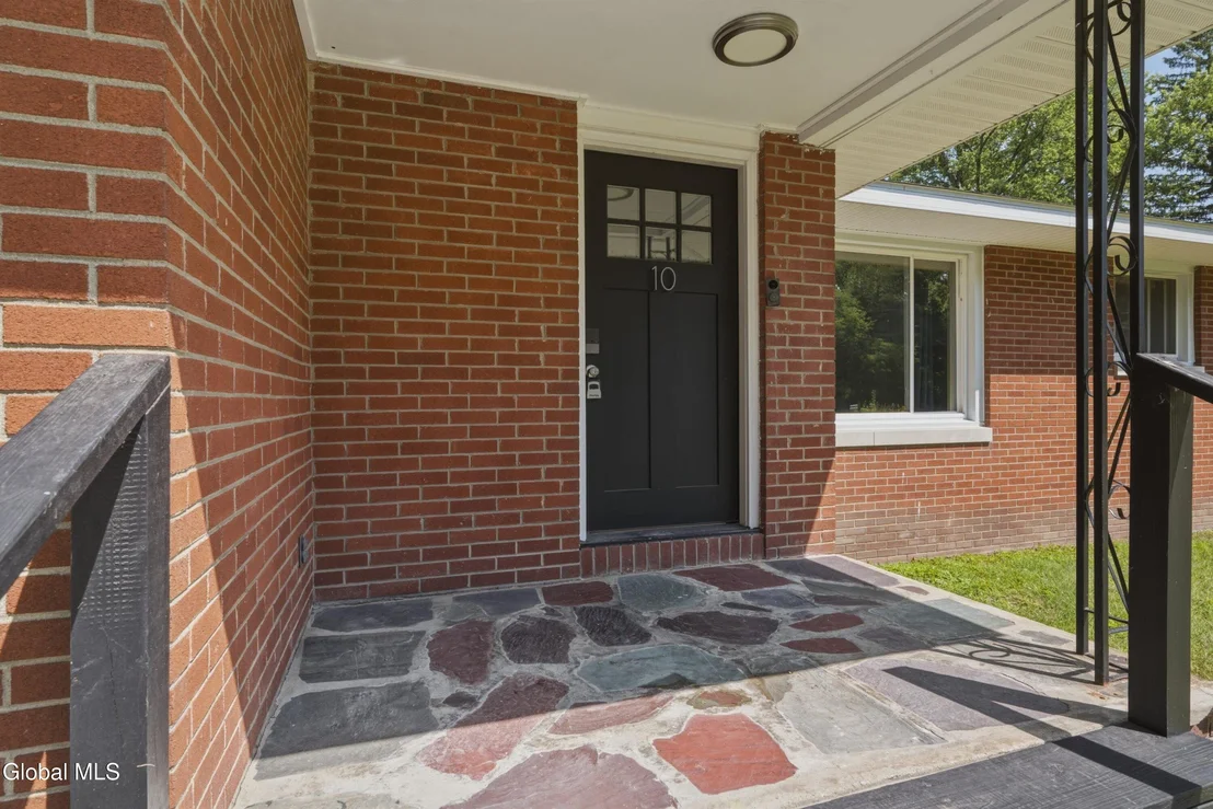 Photo of 10 Kasper Drive