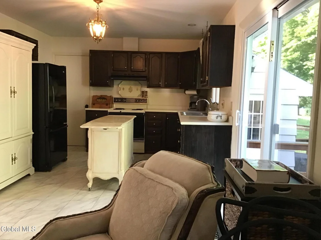 Photo of 40 Glendale Road