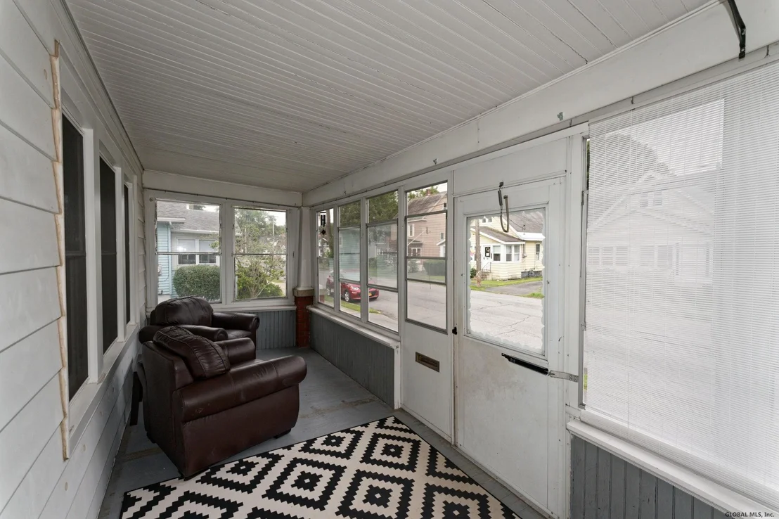 Photo of 308 SANDERS Avenue