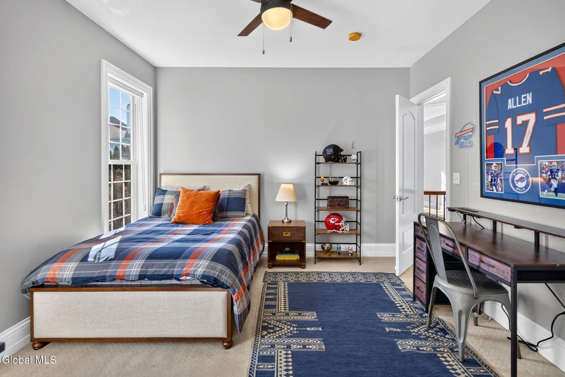 Photo of 245 Menlo Park Road