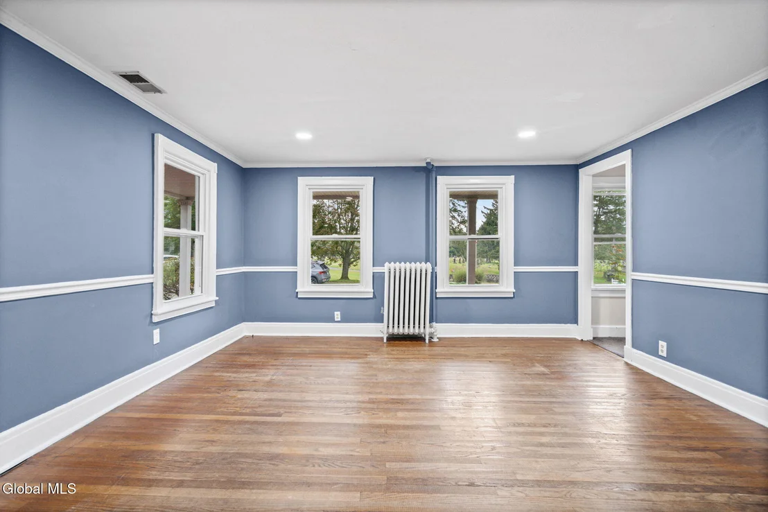 Photo of 43 Scott Avenue