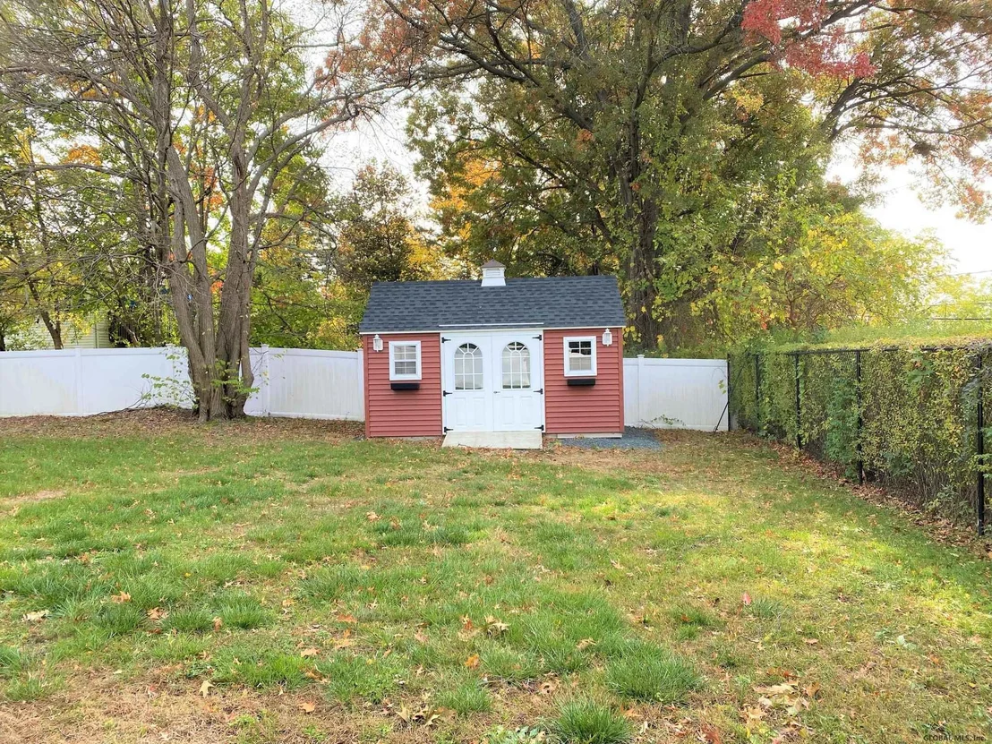Photo of 120 SHAKER Road