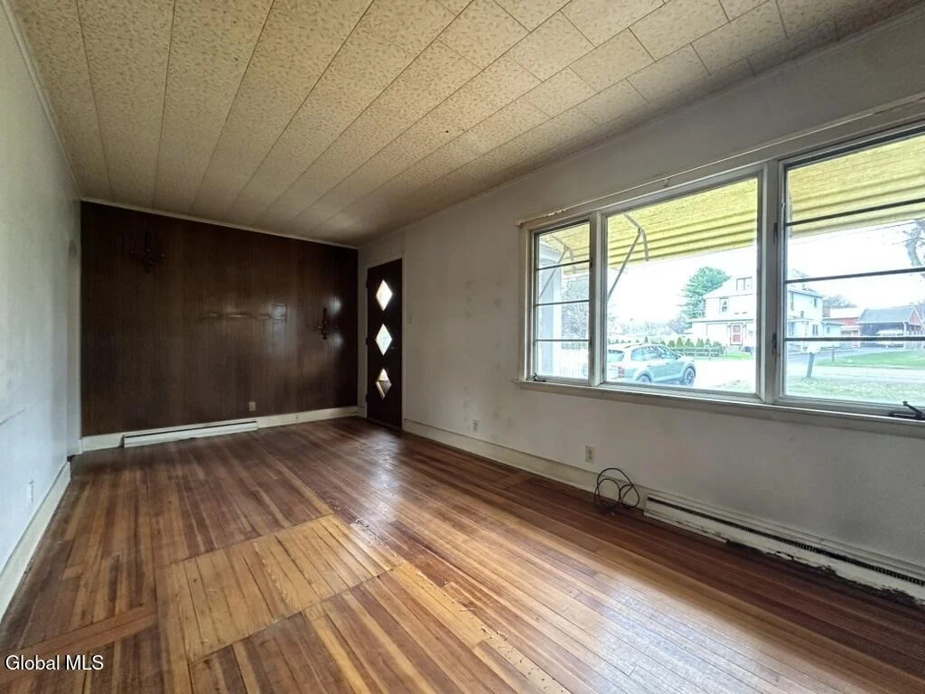 Photo of 382 Ballston Road