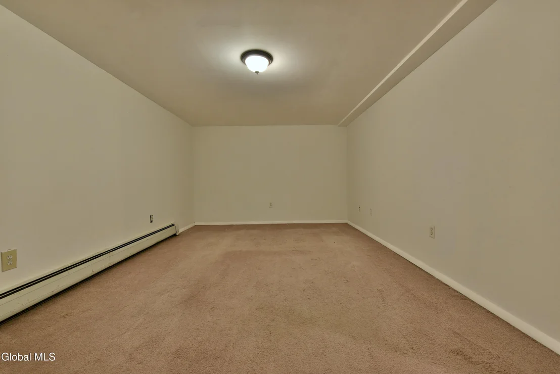 Photo of 455 Middle Road