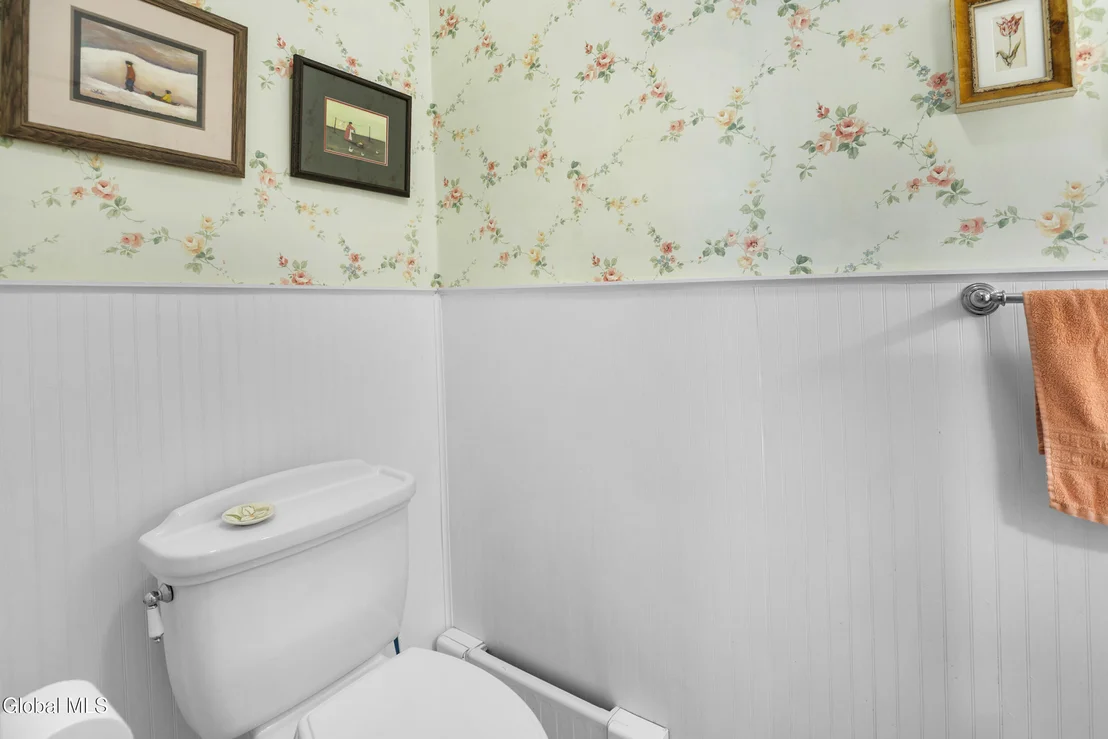 Photo of 723 Sanders Avenue