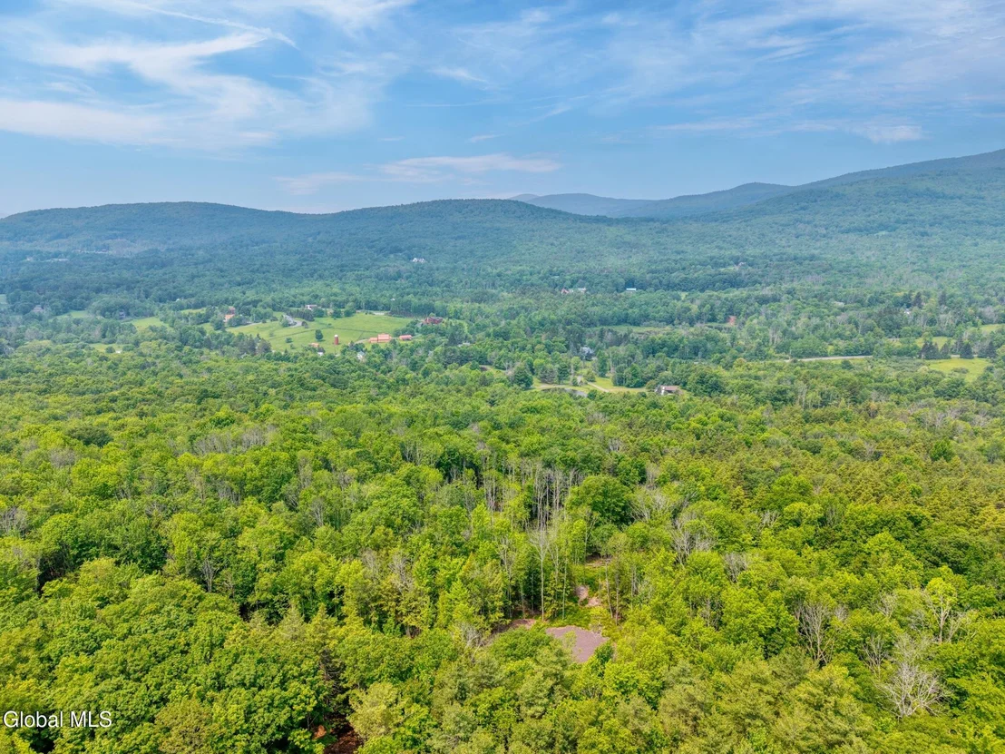 Photo of Unit LOT8 at 8 Boulder Brook Road