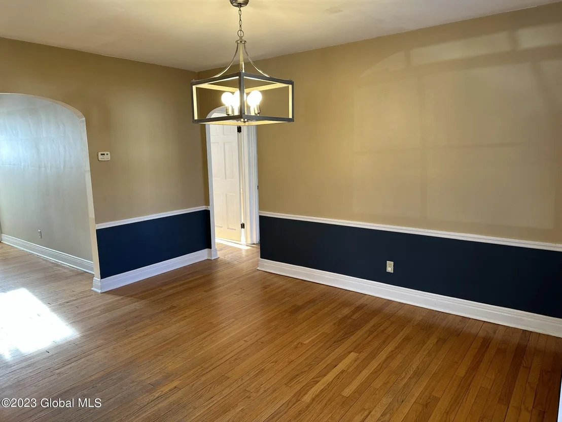 Photo of 14 Berncliff Avenue
