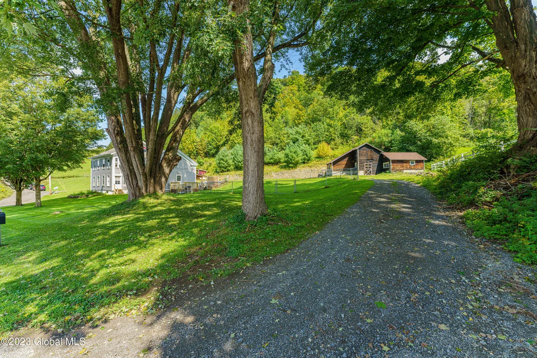 Photo of 1084 County Route 30