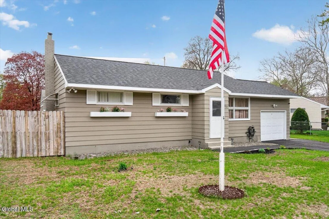 Photo of 117 Locust Park