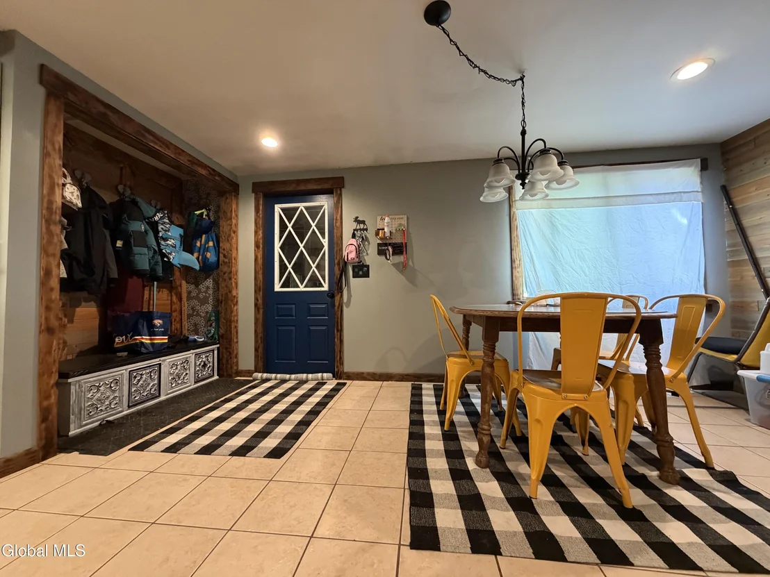 Photo of 24 Lakeview Avenue