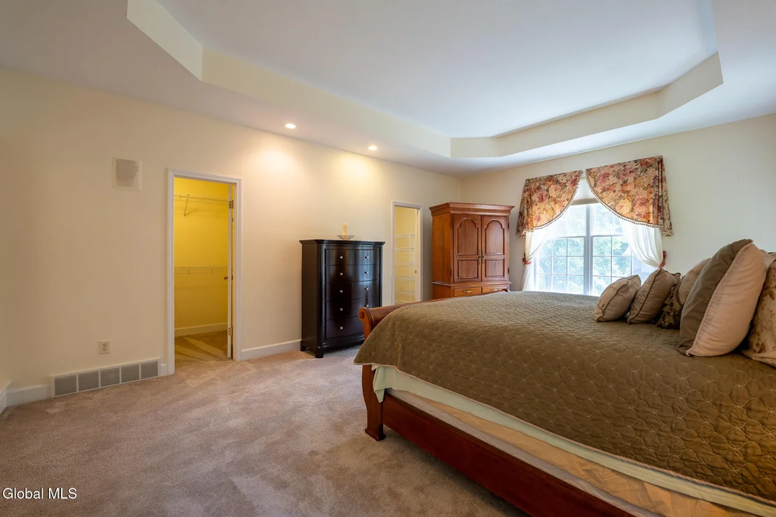Photo of 10 Whitestone Way