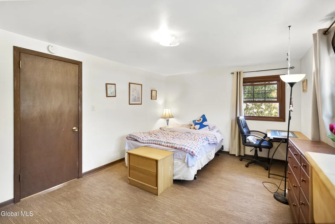 Photo of 141 Birchwood Drive