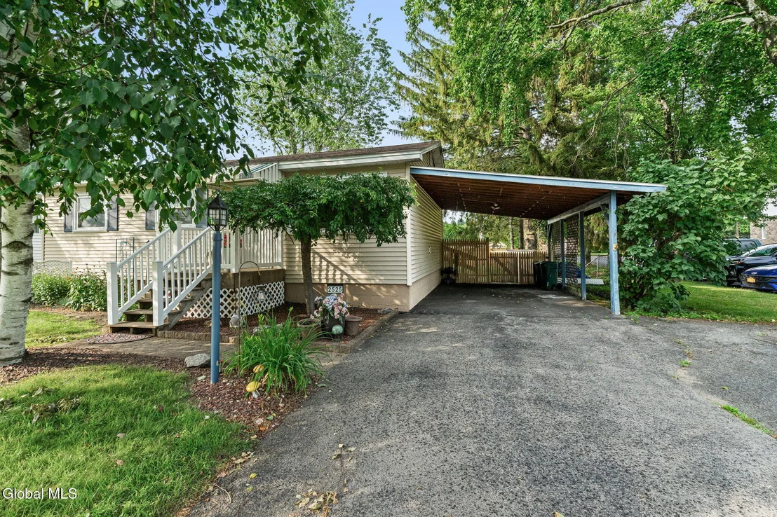 Photo of 2525 Consaul Road