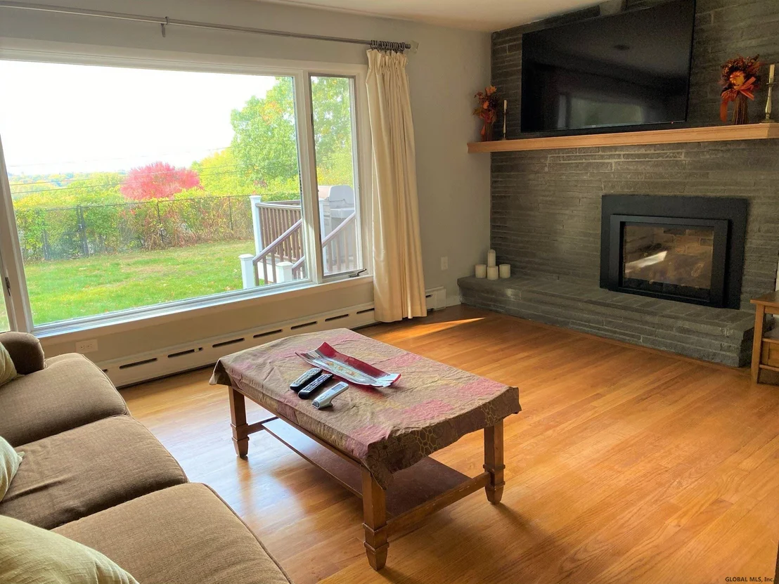 Photo of 120 SHAKER Road
