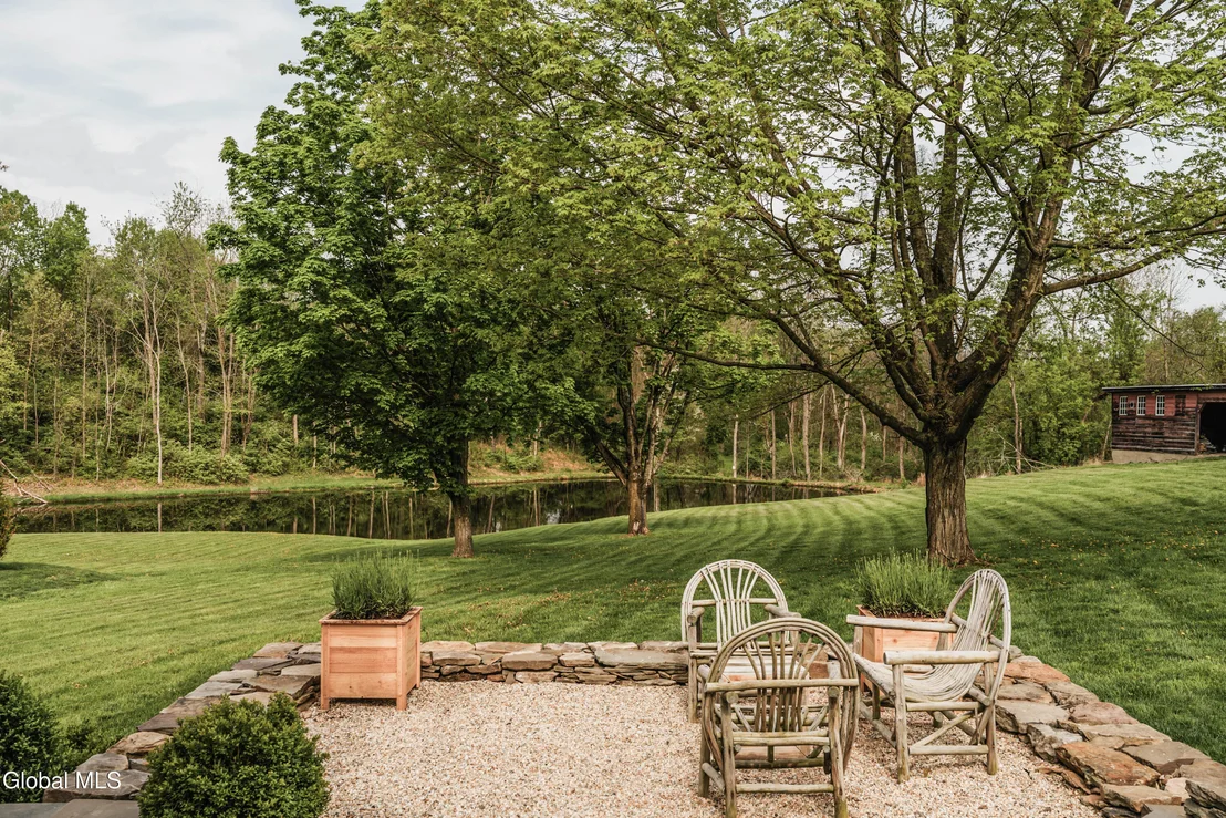 Photo of 433 Rapp Road