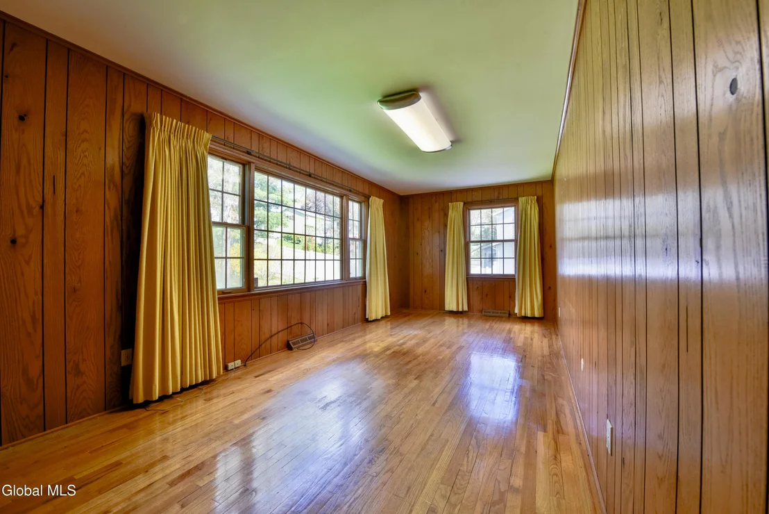 Photo of 1205 Viewmont Drive