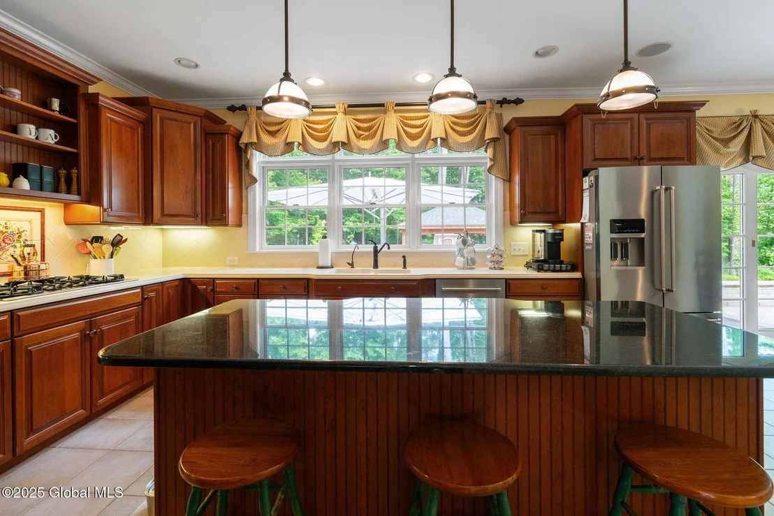 Photo of 428 Ridgehill Road