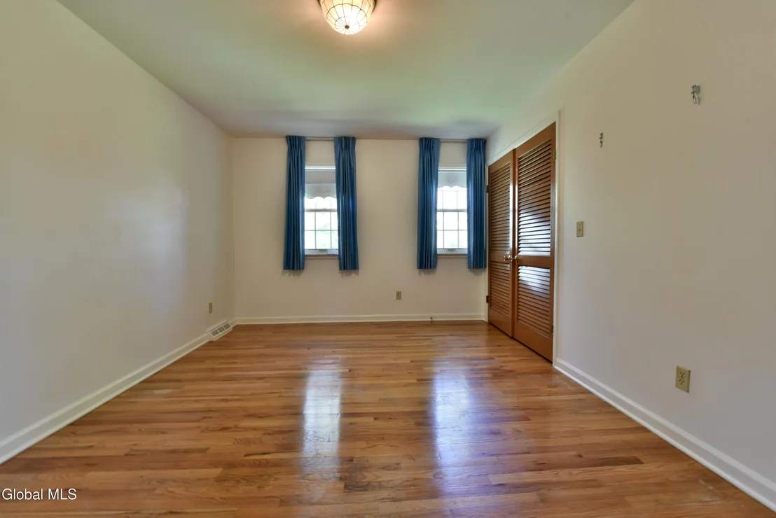 Photo of 1205 Viewmont Drive
