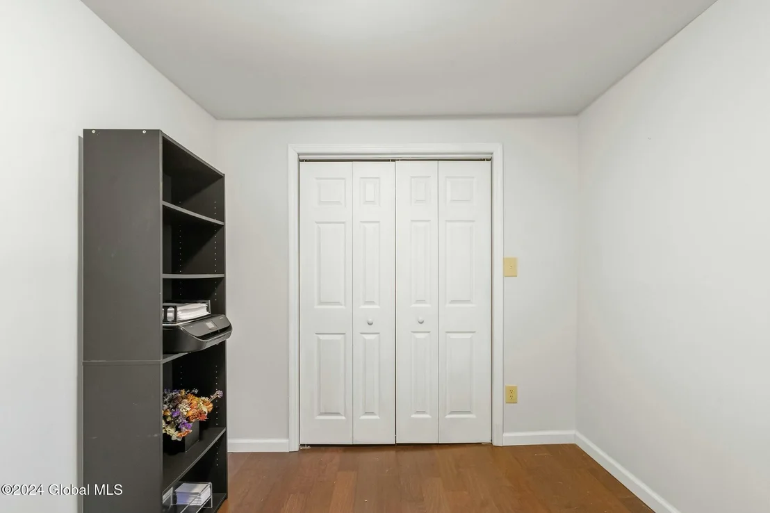Photo of 35 Mountainview Avenue