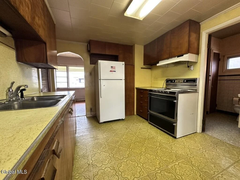 Photo of 382 Ballston Road