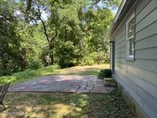 Photo of 2641 Aqueduct Road