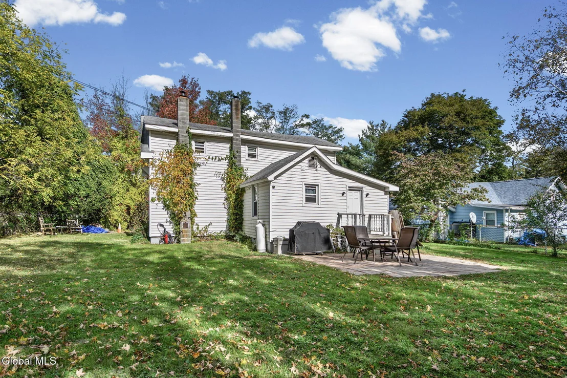Photo of 19 Fulton Parkway