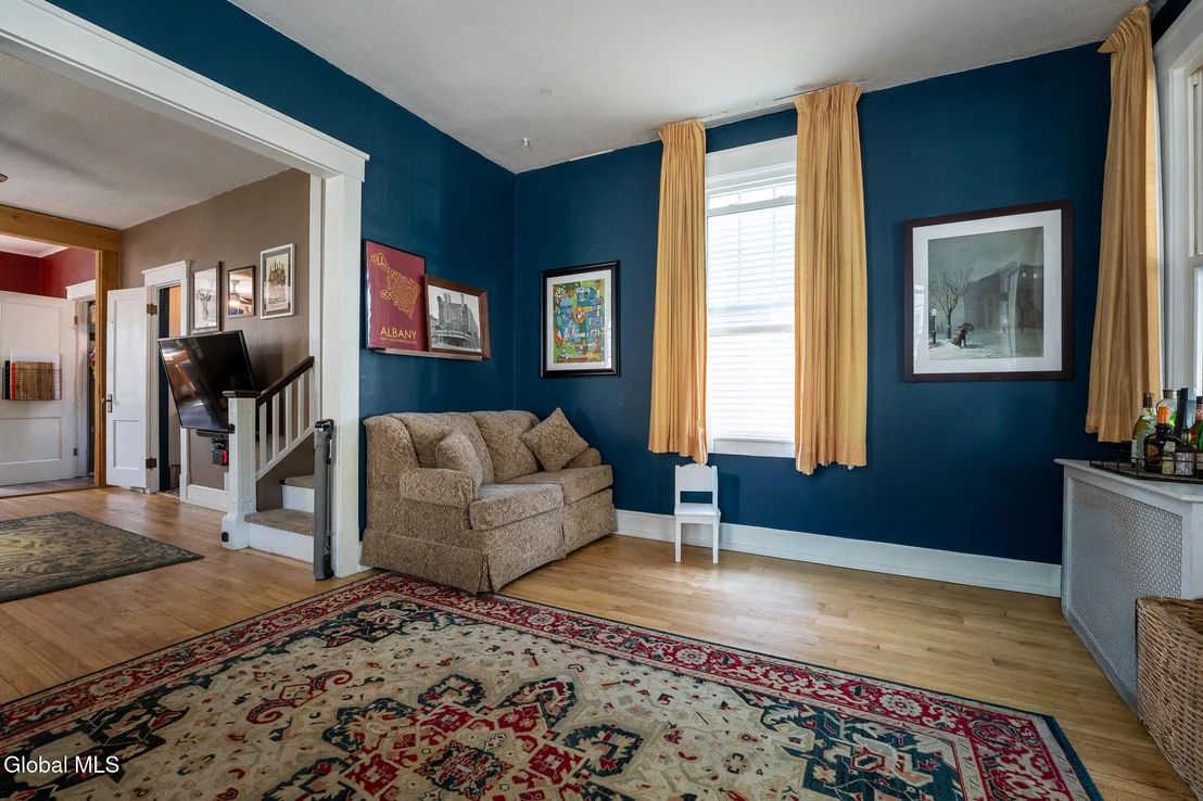 Photo of 20 Forest Avenue