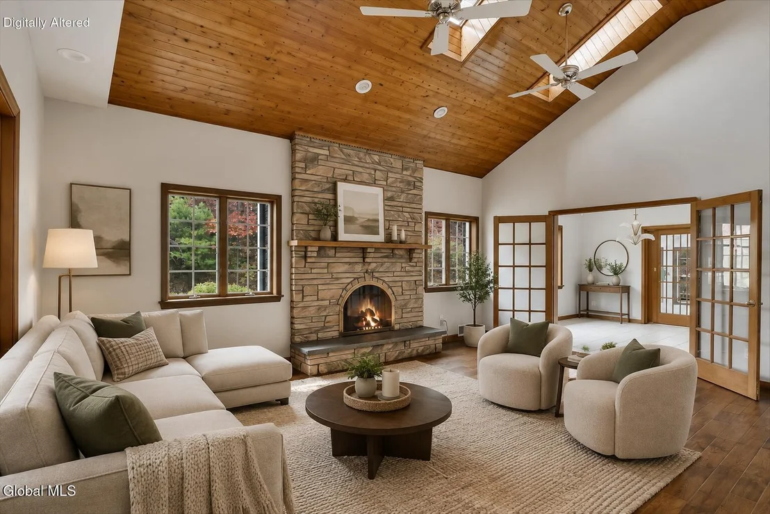 Photo of 1306 Putnam Road