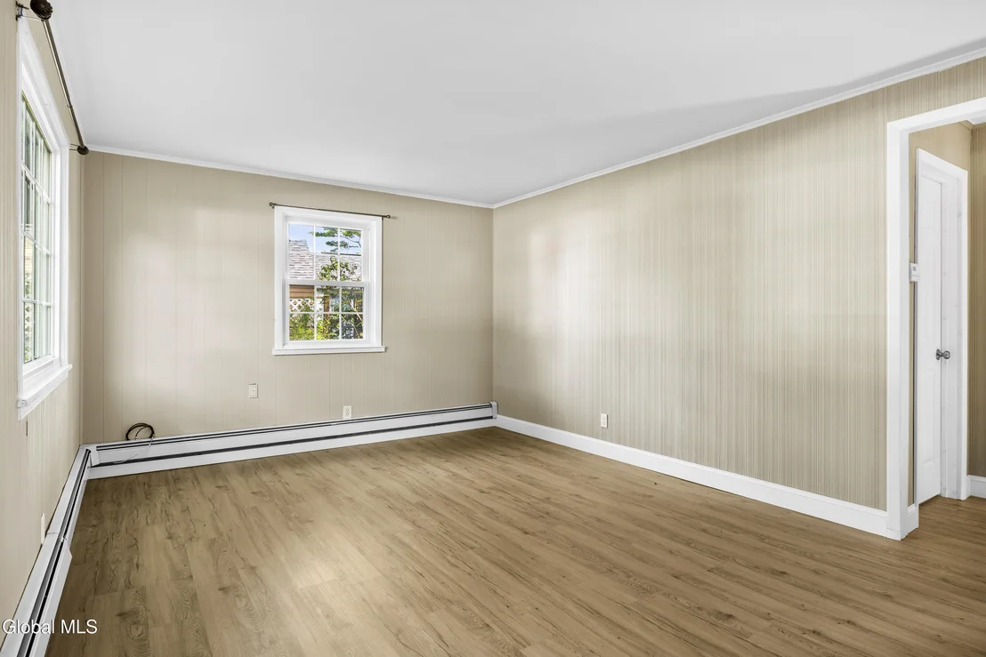 Photo of 1083 Inner Drive