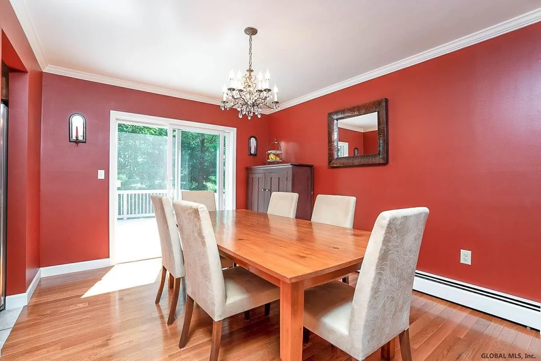 Photo of 31 OXFORD Circle