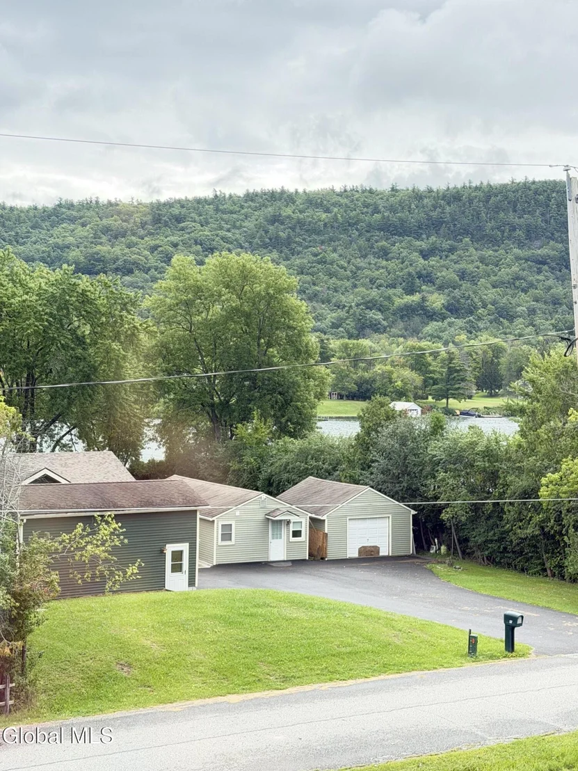 Photo of 56 Outlet Drive