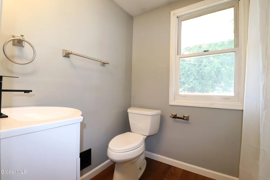 Photo of 319 Melrose Street
