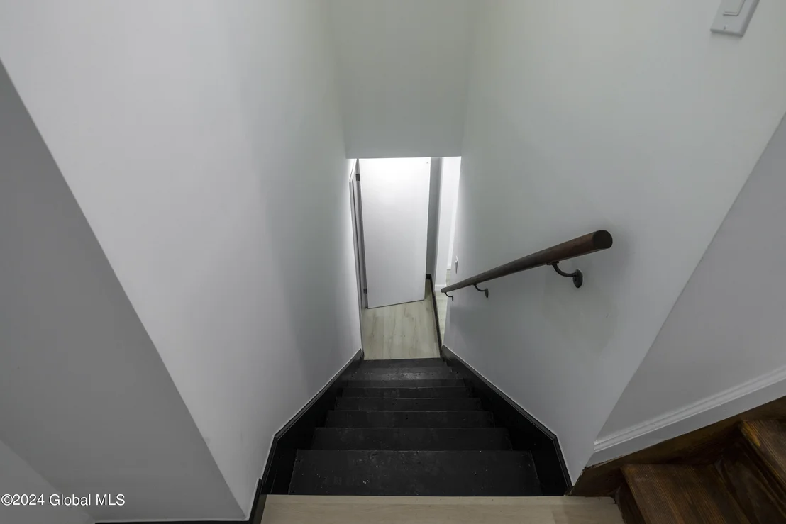Photo of 1025 Peter Road