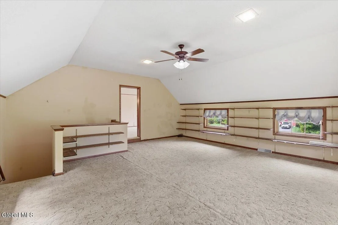 Photo of 908 Mohegan Road