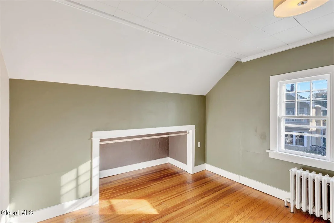Photo of 2 Irving Place
