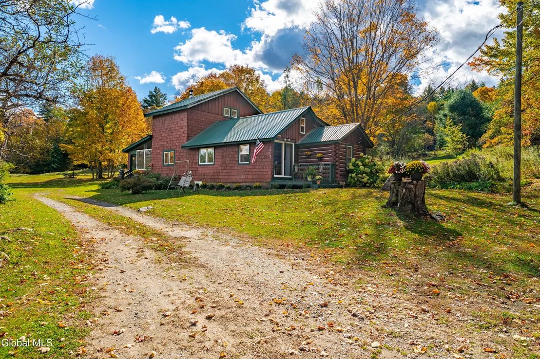 Photo of 53 Woods Loop