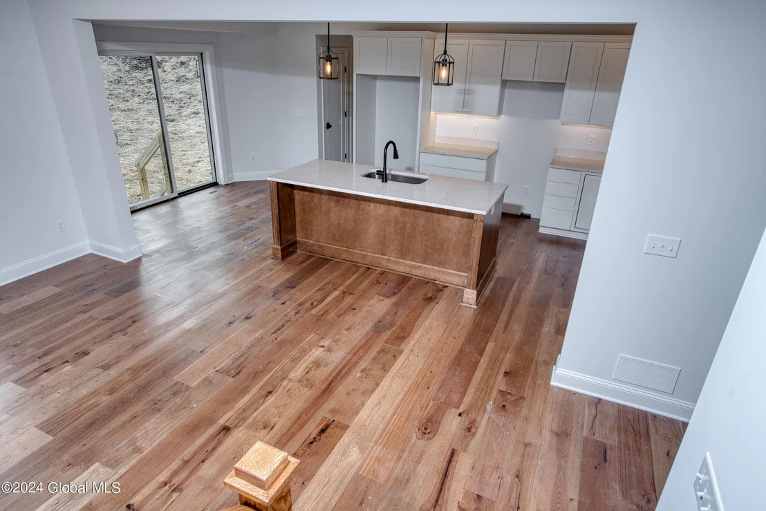 Photo of 245 Sharpe Road